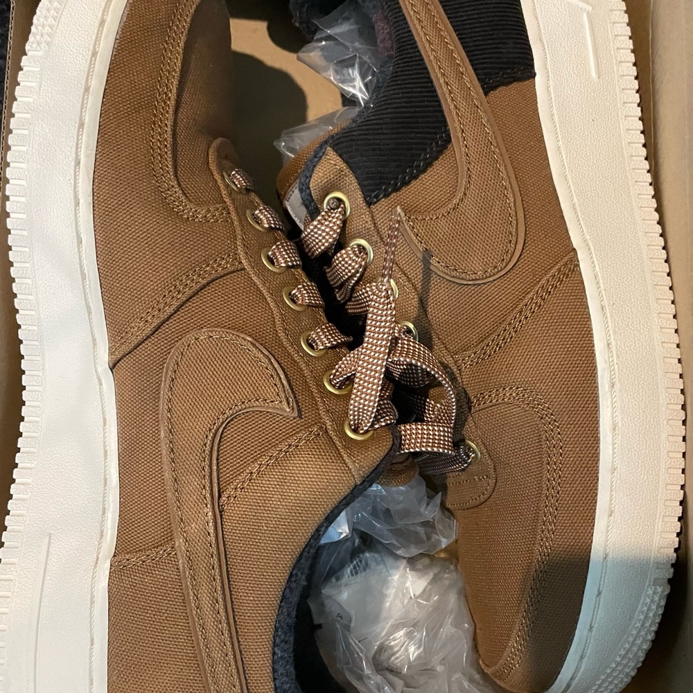 📍SOLD📍Nike Air Force 1 '07 Premium x Carhartt